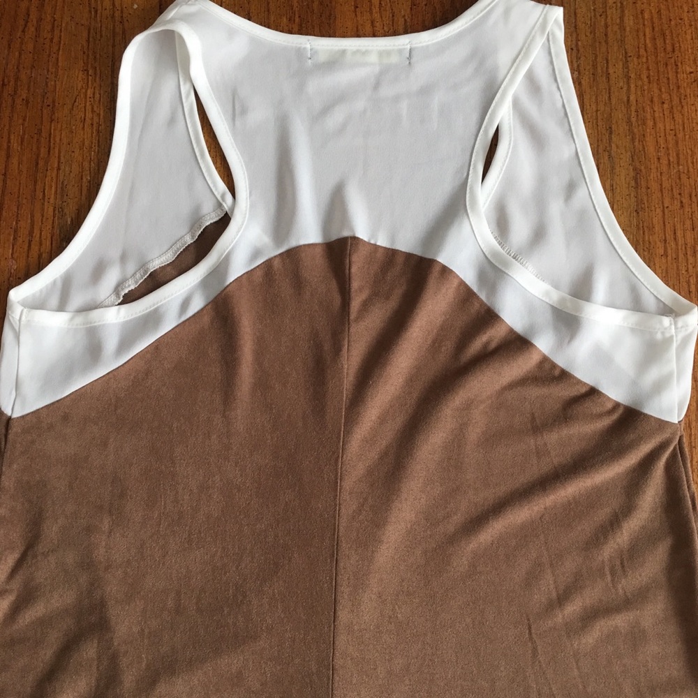 💥FINAL💥FINN & CLOVER Faux Suede Racerback Top - Picture 3 of 7